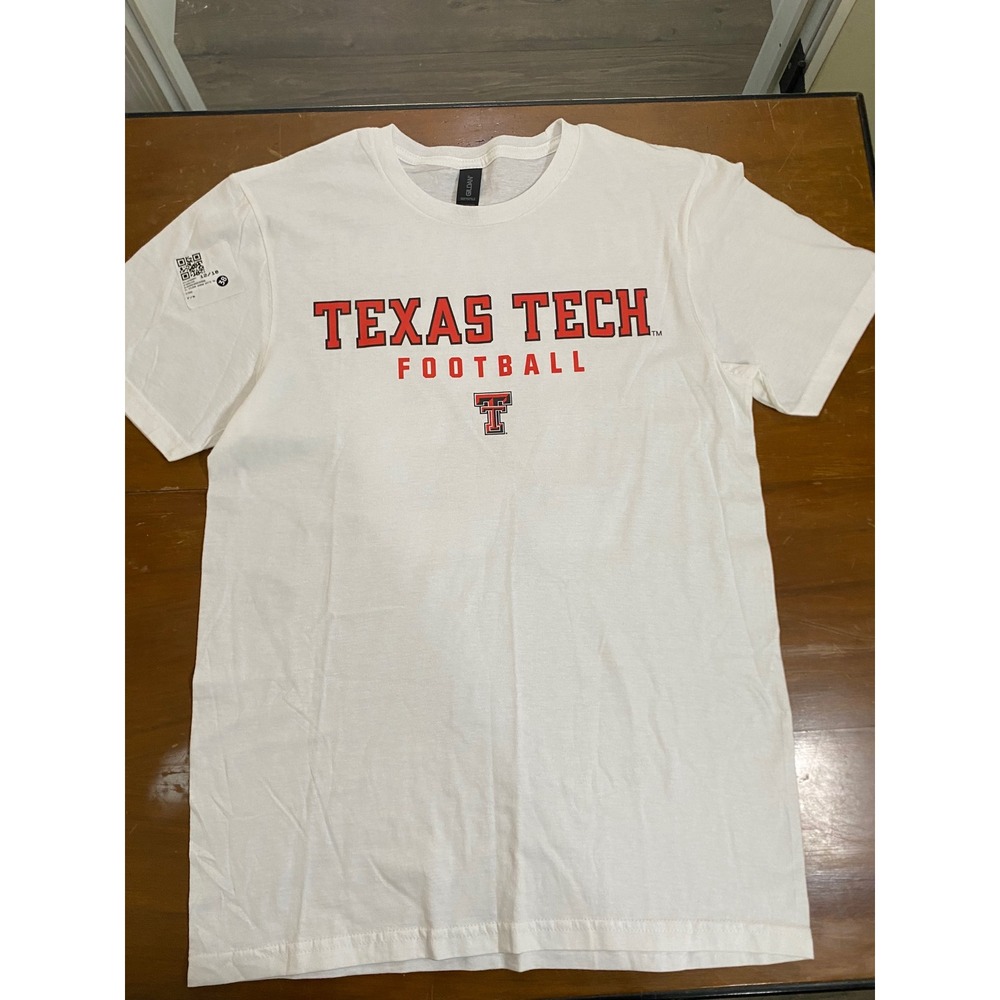 NWOT Gildan Texas Tech Football Men Small Red Raiders Graphic Player Name Tee